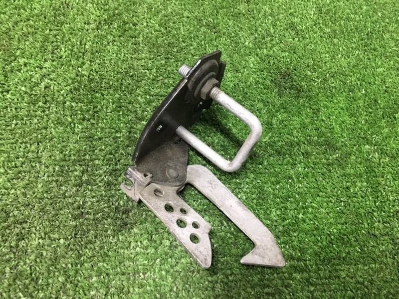 Замок капота BMW F10