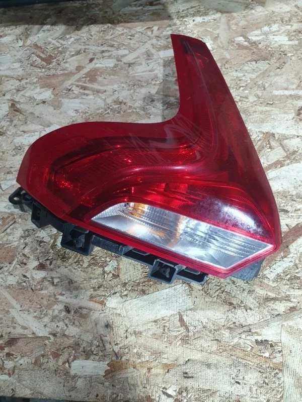Фонарь Volvo V40cc 2012-2016