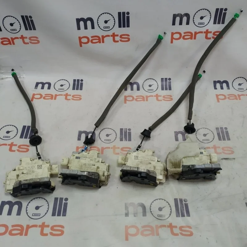 Замок двери Audi Q3 2014 8U