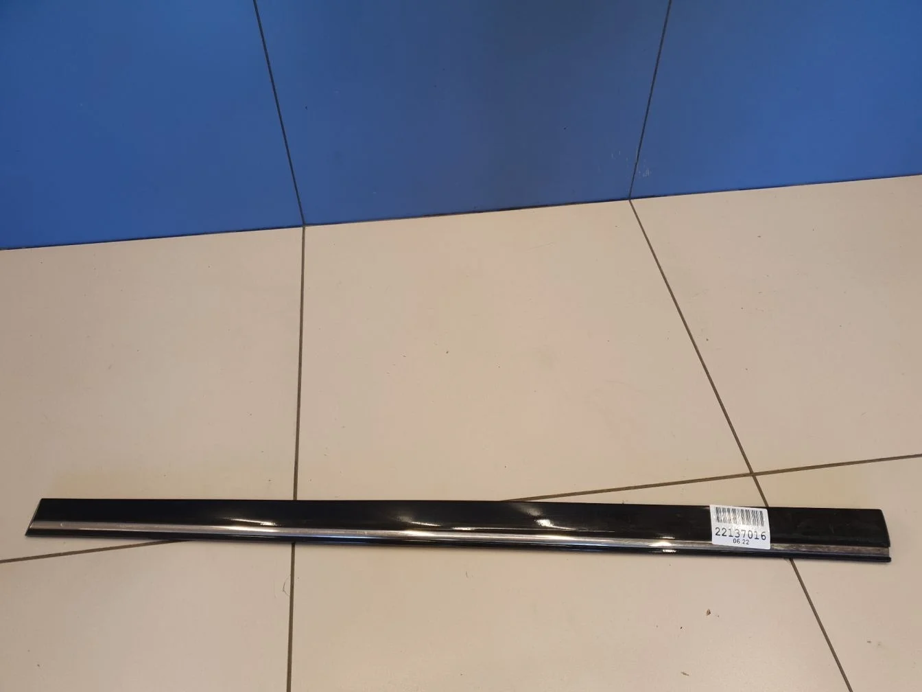 Молдинг двери правый передний для Mercedes E-klasse W211 2002-2009