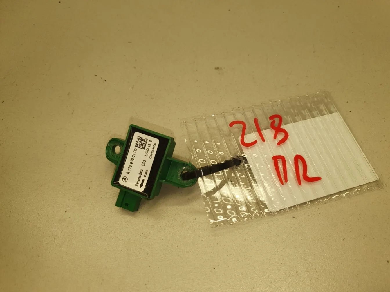 Датчик AIR BAG для Mercedes CLS-klasse W218 2010-2017