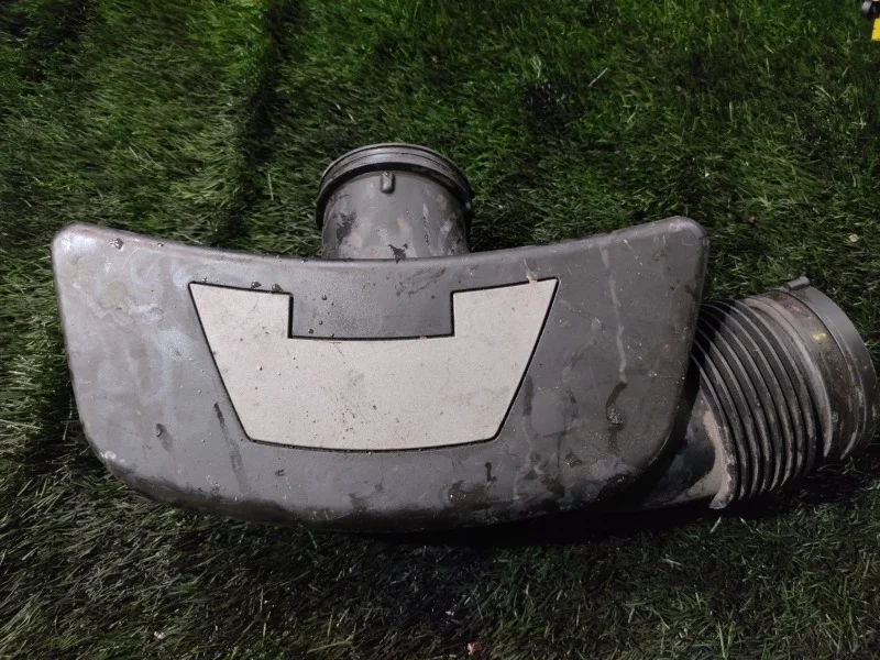 Воздуховод BMW 650i 2008 E64