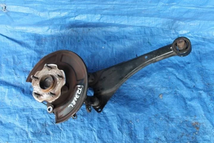 Б.у. цапфа TOYOTA AVENSIS ZRT270 TOYOTA AVENSIS ZRT270