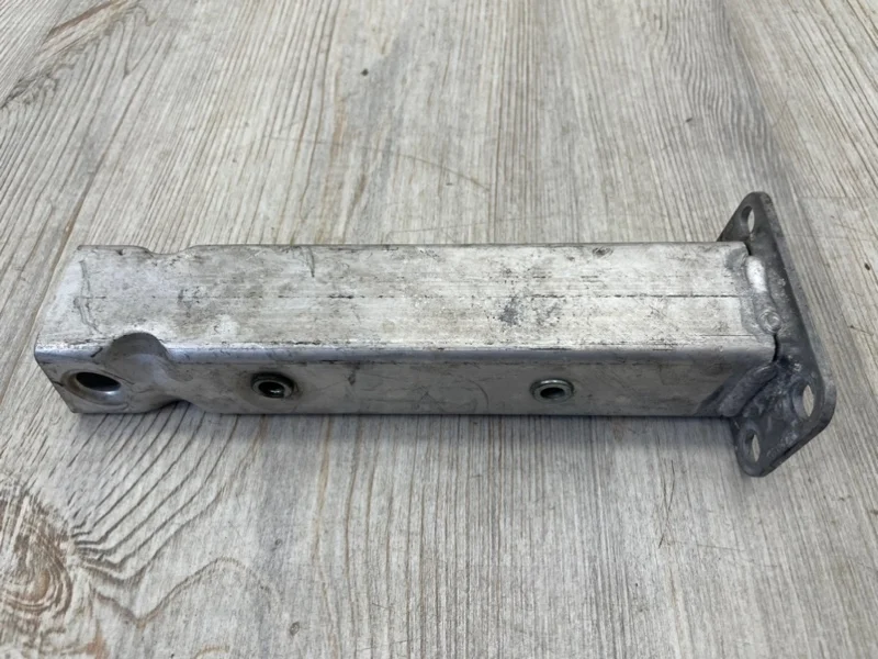 Лонжерон Audi Q7 2015- 4M