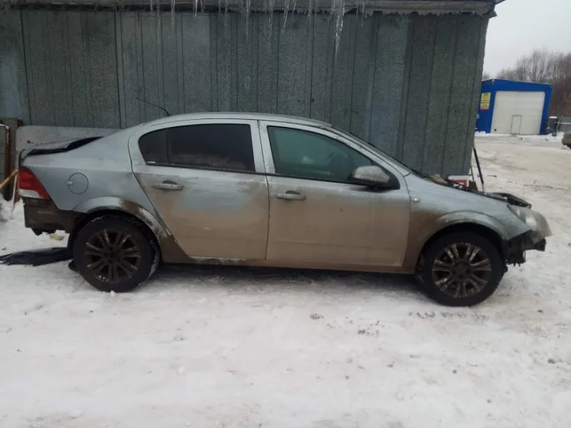 Продажа Opel Astra 1.6 (115Hp) (A16XER) FWD AT по запчастям