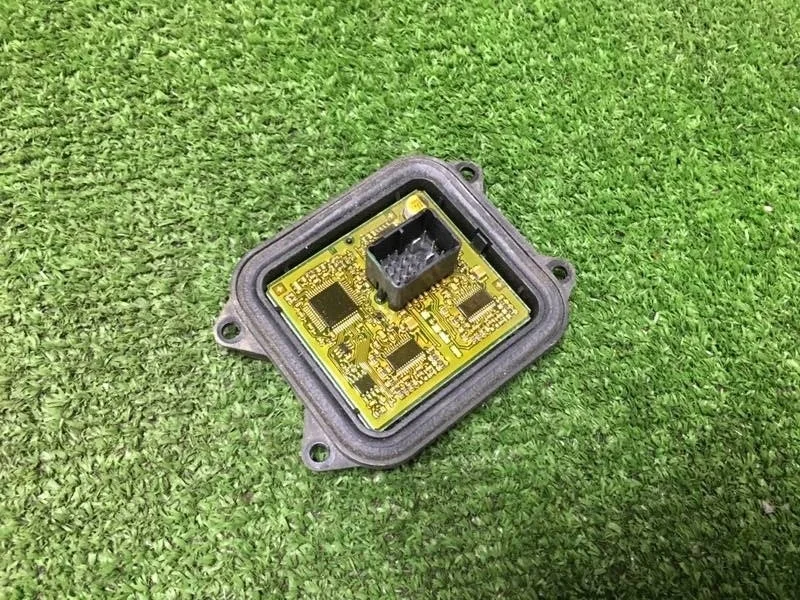 Блок адаптивного освещения BMW X5 35iX 2010 E70