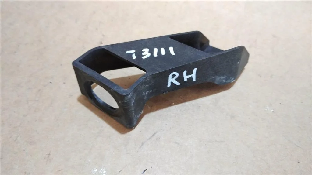 Б.у. крепление радиатора NISSAN X-TRAIL T31 NISSAN X-TRAIL T31