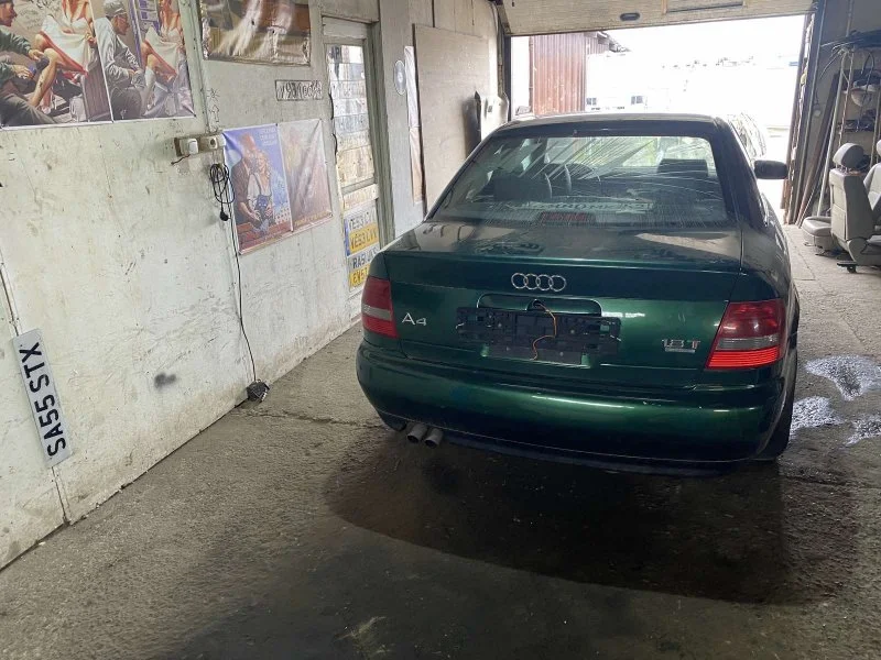 Продажа Audi A4 1.8 (150Hp) (AWT) 4WD AT по запчастям