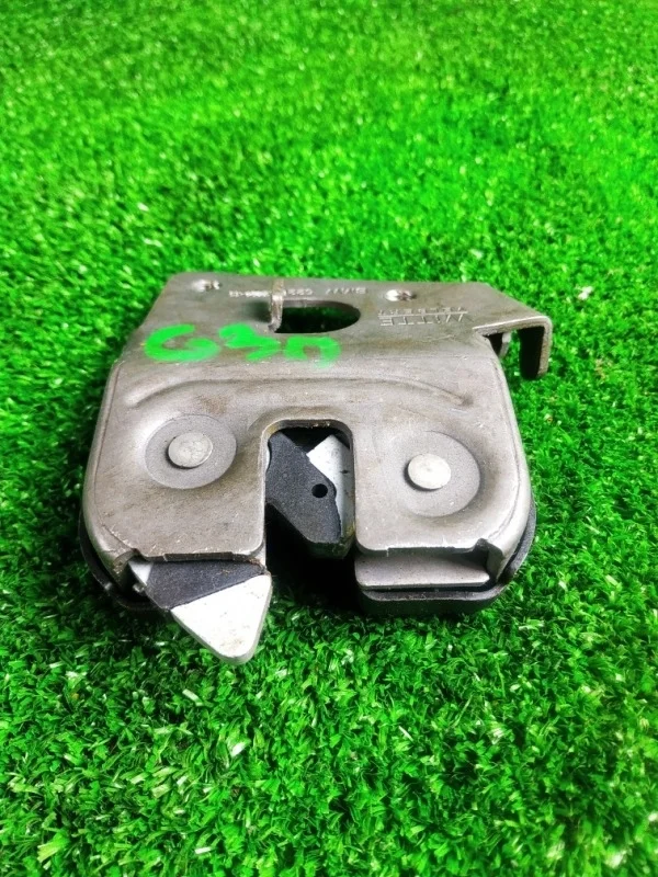 Замок сидения BMW 540xi 2017 G30