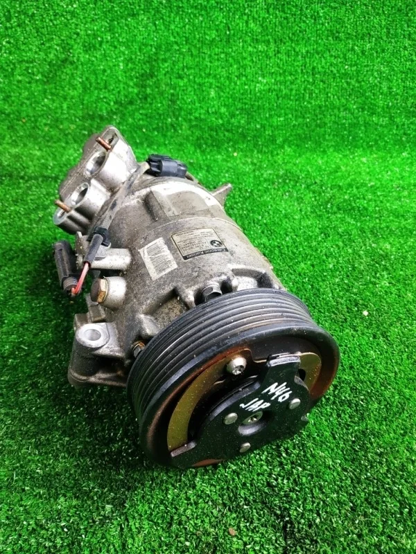 Компрессор кондиционера BMW 320i E90