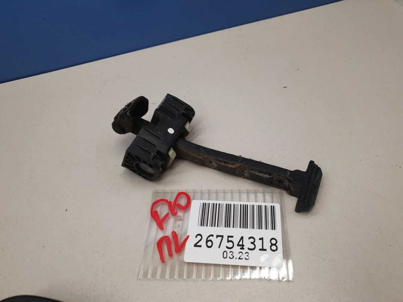 Ограничитель двери передней для BMW 5 F10 2009-2017