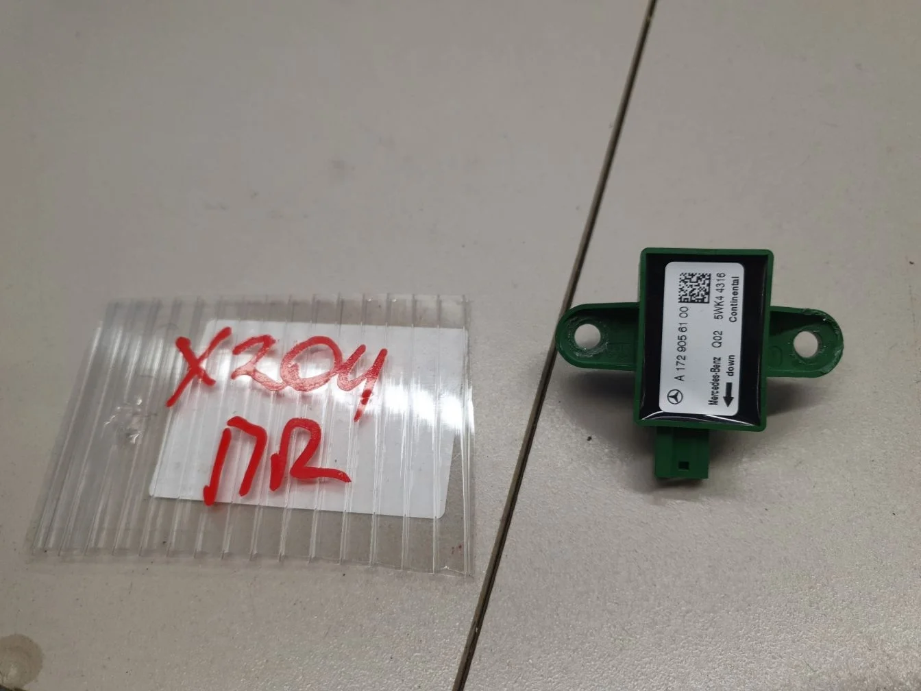 Датчик Airbag для Mercedes GLK-klasse X204 2008-2015