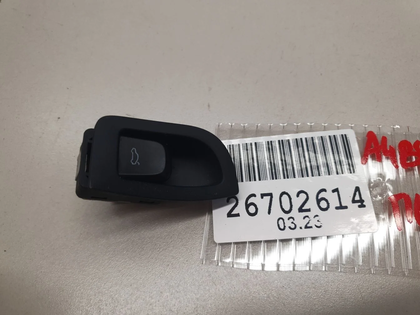 Кнопка стеклоподъемника для Audi A4 B8 2007-2015