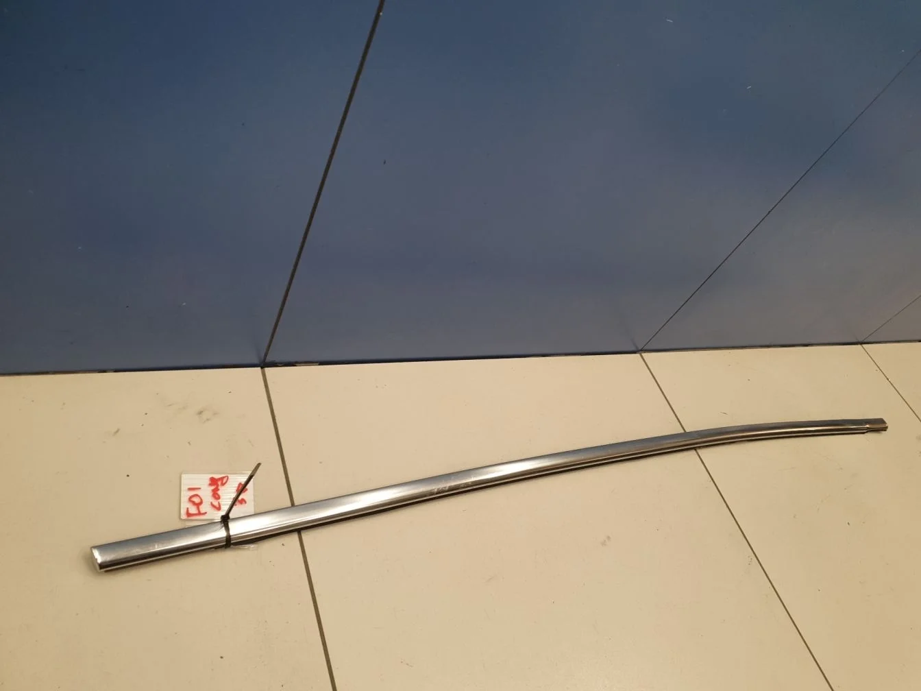 Молдинг стекла задней правой двери для BMW 7 F01 F02 2008-2015