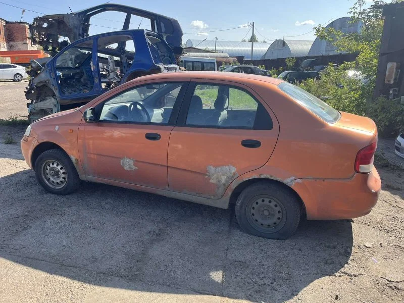 Продажа Chevrolet Aveo 1.5 (85Hp) (F15S3) FWD MT по запчастям