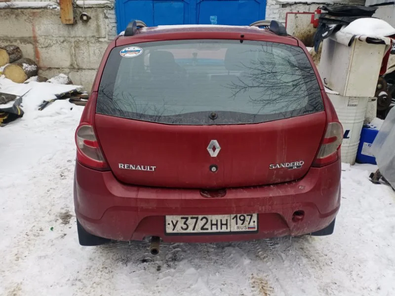 Продажа Renault Sandero 1.4 (72Hp) (K7J LPG) FWD MT по запчастям