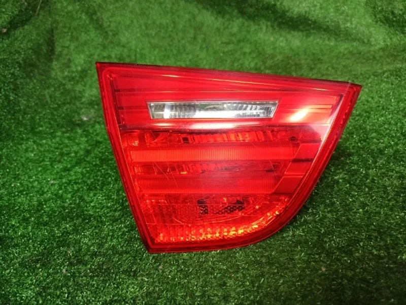 Фонарь в крышку багажника BMW E90