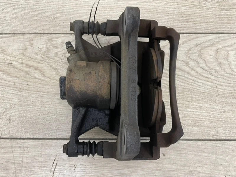 Суппорт тормозной VW Passat B8 2016 3G