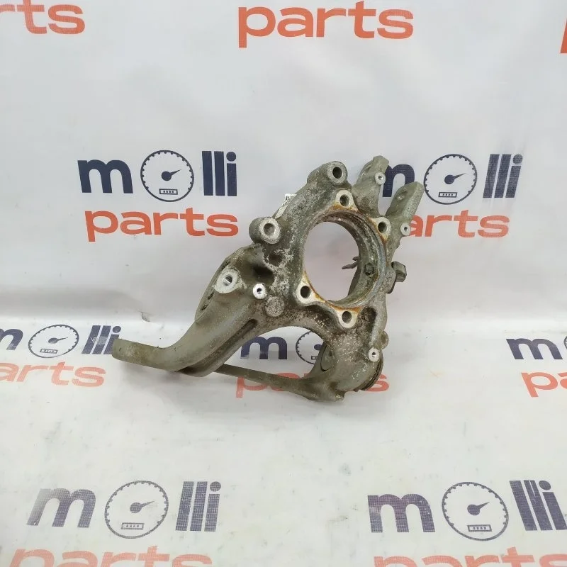 Кулак поворотный Audi Q5 2013 8R