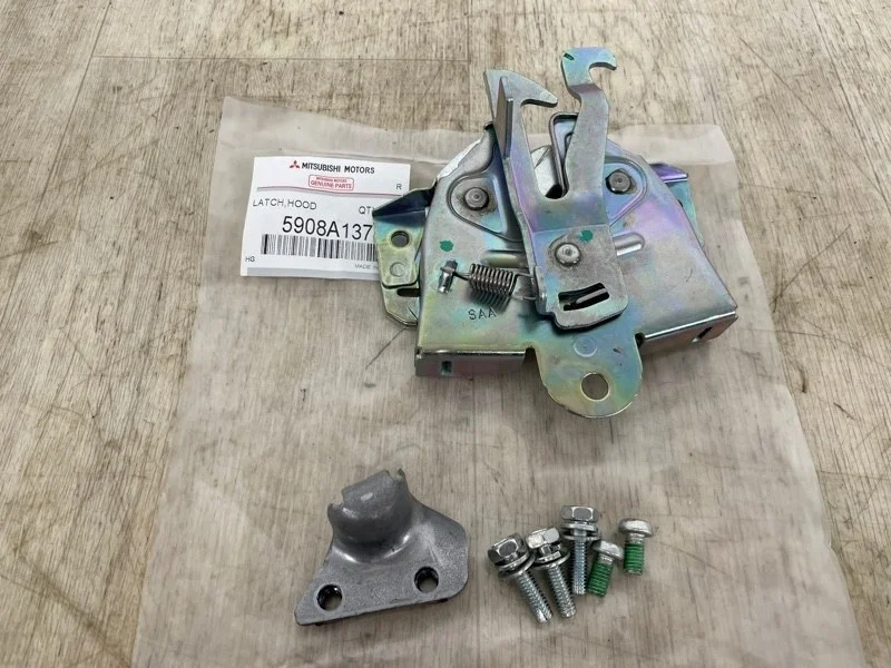Замок капота MITSUBISHI L200 2005- 2005 2006 2007 2008 2009 2010 2011 2012 2013 2014 2015 5908A137 KB4T 4D56U
