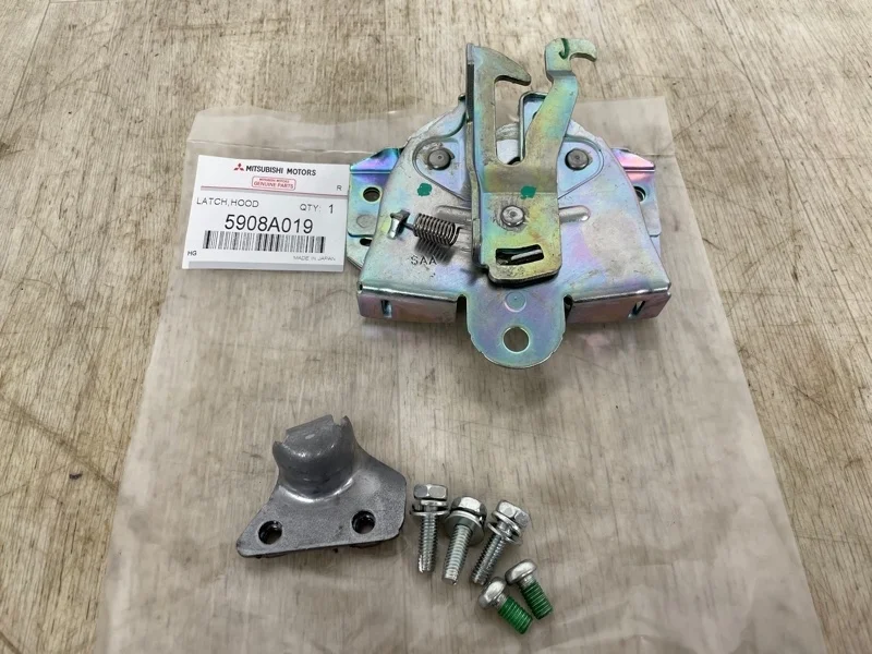 Замок капота MITSUBISHI L200 2005- 2005 2006 2007 2008 2009 2010 2011 2012 2013 2014 2015 5908A019 KB4T 4D56U