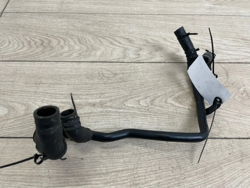 Трубопровод системы охлаждения VW Passat B8 2016 3G