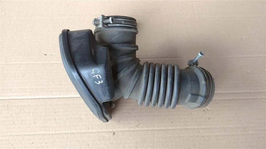 Б.у. патрубок воздушного фильтра MITSUBISHI OUTLANDER GF3W MITSUBISHI OUTLANDER GF3W