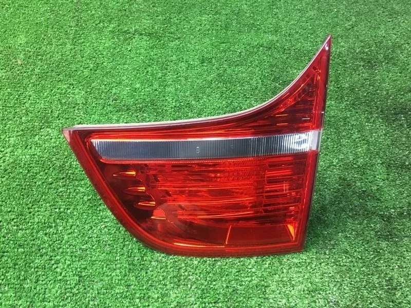 Фонарь в крышку багажника BMW E71