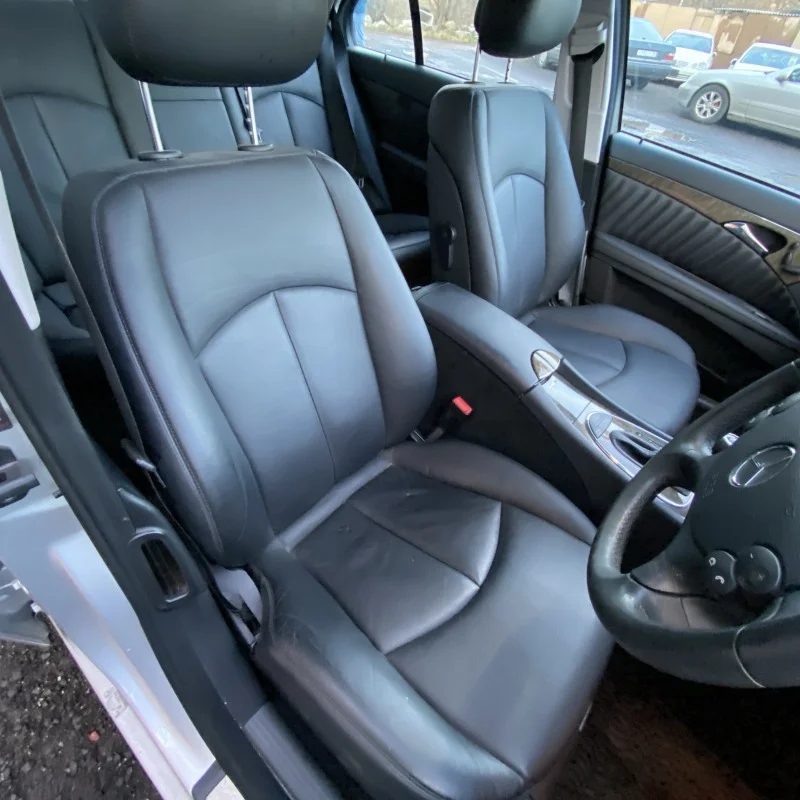 Продажа Mercedes-Benz E class 3.5 (272Hp) (272.964) RWD AT по запчастям