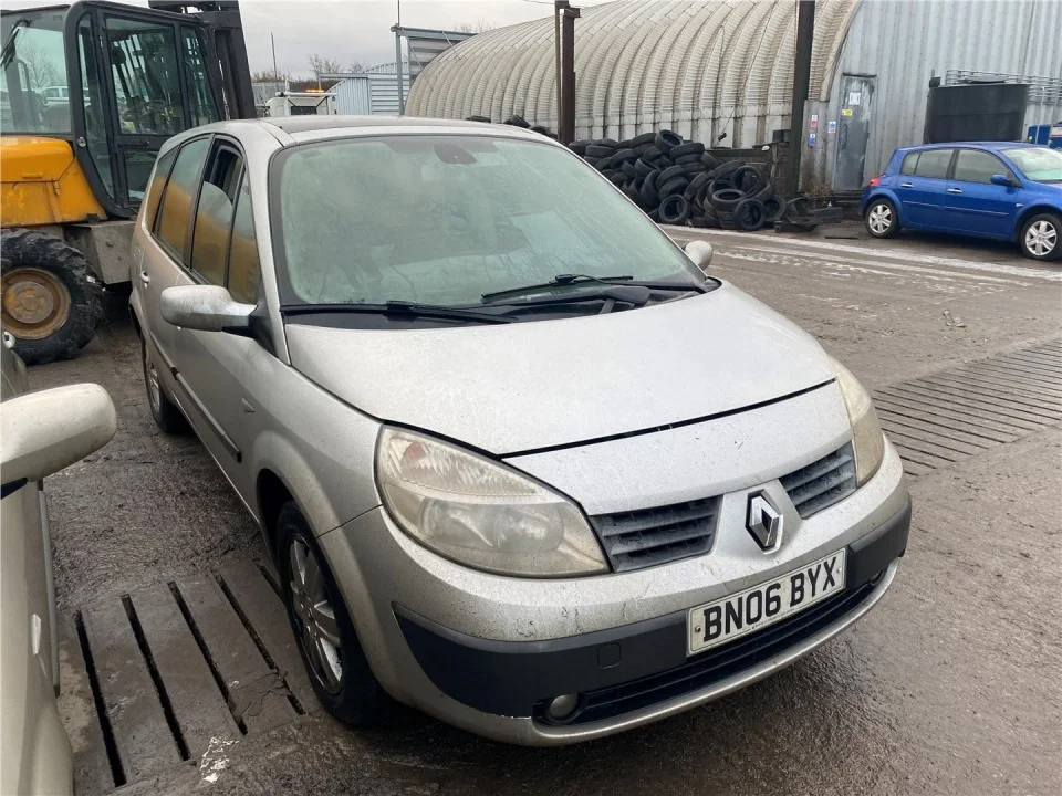 Продажа Renault Scenic 1.5D (103Hp) (K9K 734) FWD MT по запчастям