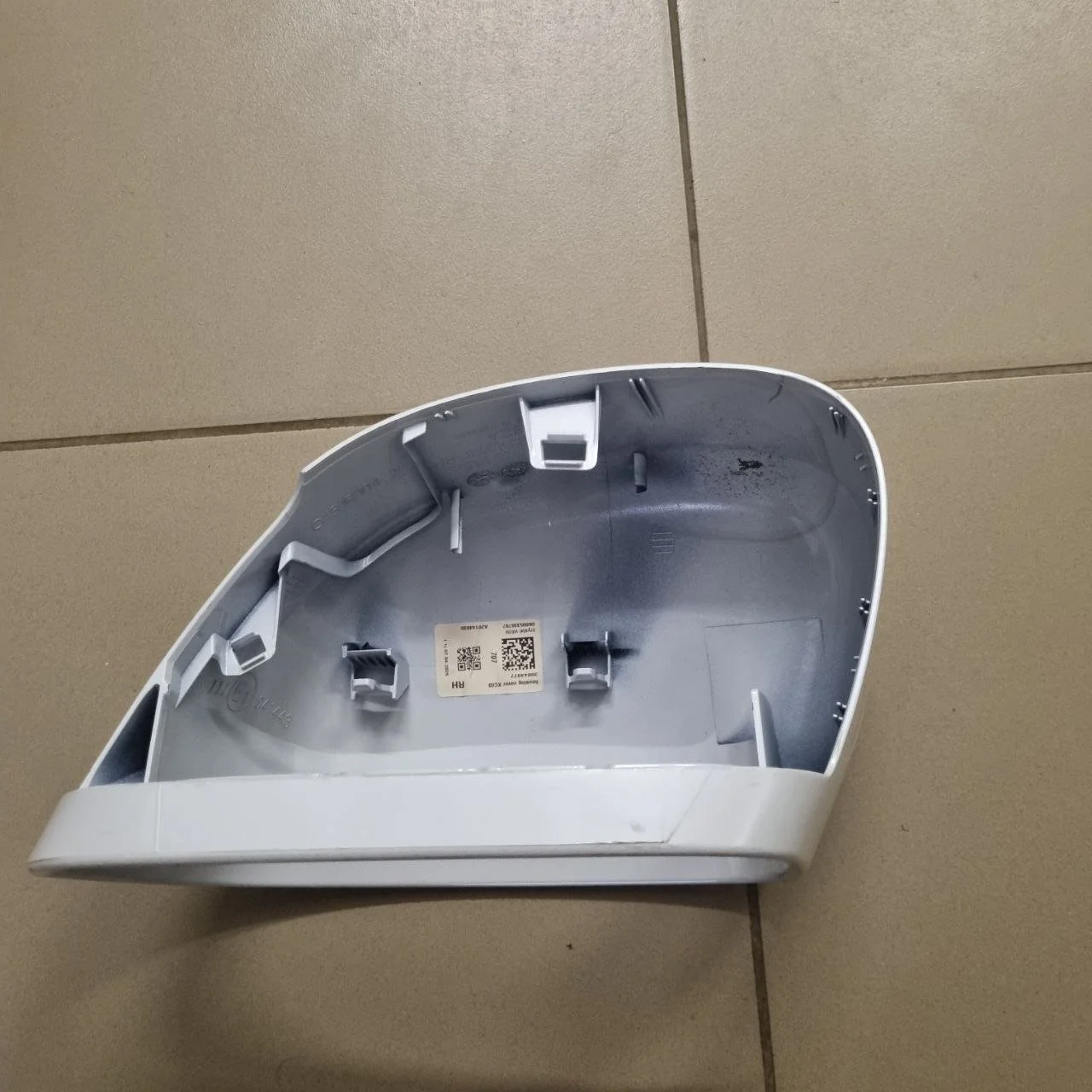Корпус зеркала правый Volvo XC60 2 2017-2021 (39844973)