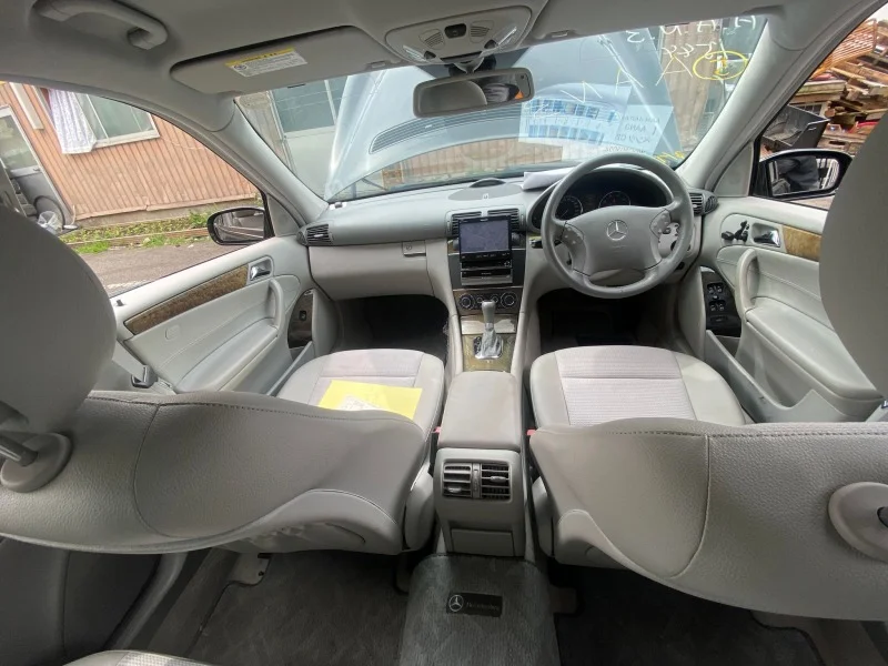 Продажа Mercedes-Benz C class 2.5 (204Hp) (272.920) RWD AT по запчастям