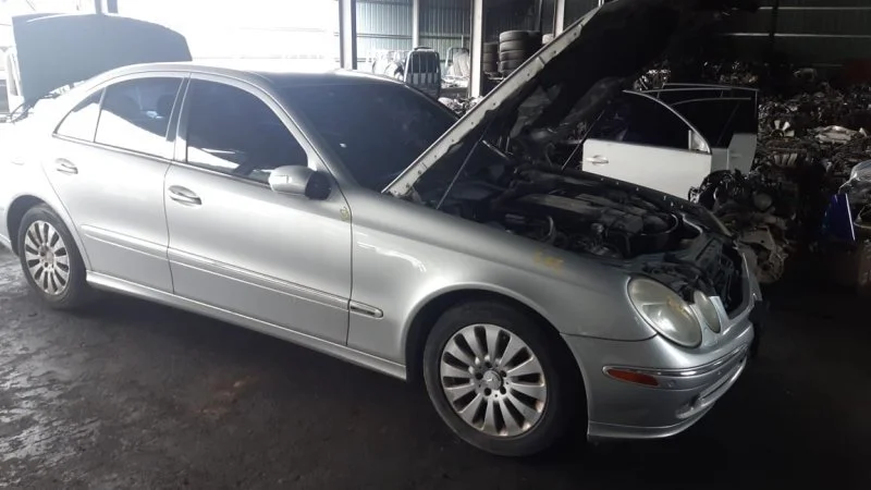 Продажа Mercedes-Benz E class 3.5 (272Hp) (272.964) RWD AT по запчастям