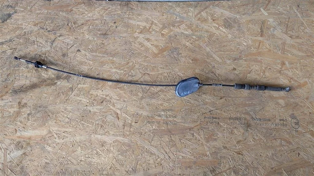 Б.у. трос переключения передач NISSAN JUKE F15E NISSAN JUKE F15E