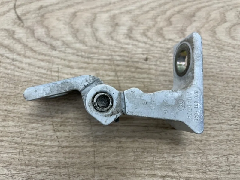 Петля двери VW Passat B8 2016 3G