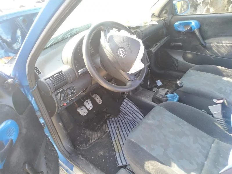 Продажа Opel Corsa 1.4 (86Hp) (C14SEL) FWD MT по запчастям