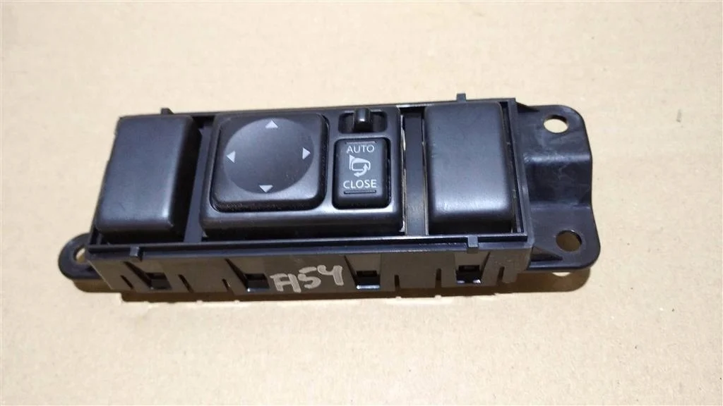 Б.у. блок управления зеркалами NISSAN JUKE F15E NISSAN JUKE F15E