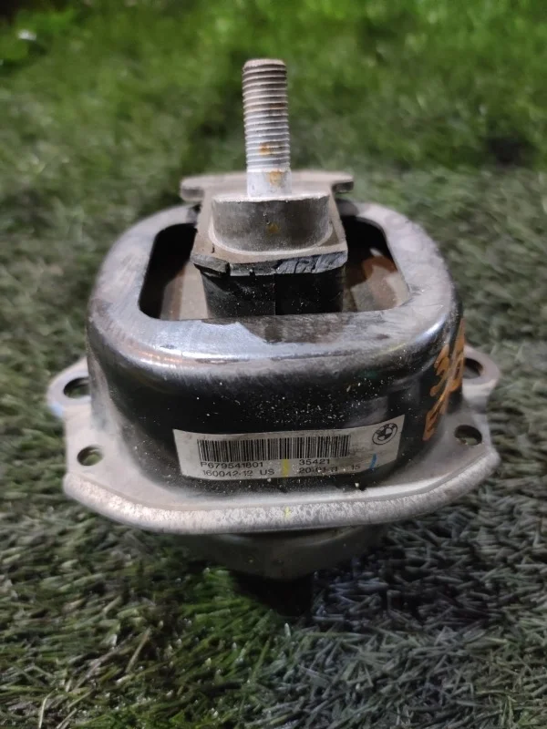 Подушка двигателя BMW X5 35d 2011 E70