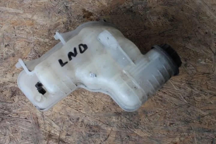 Б.у. бачок расширительный LAND ROVER RANGE ROVER L405 LAND ROVER RANGE ROVER L405