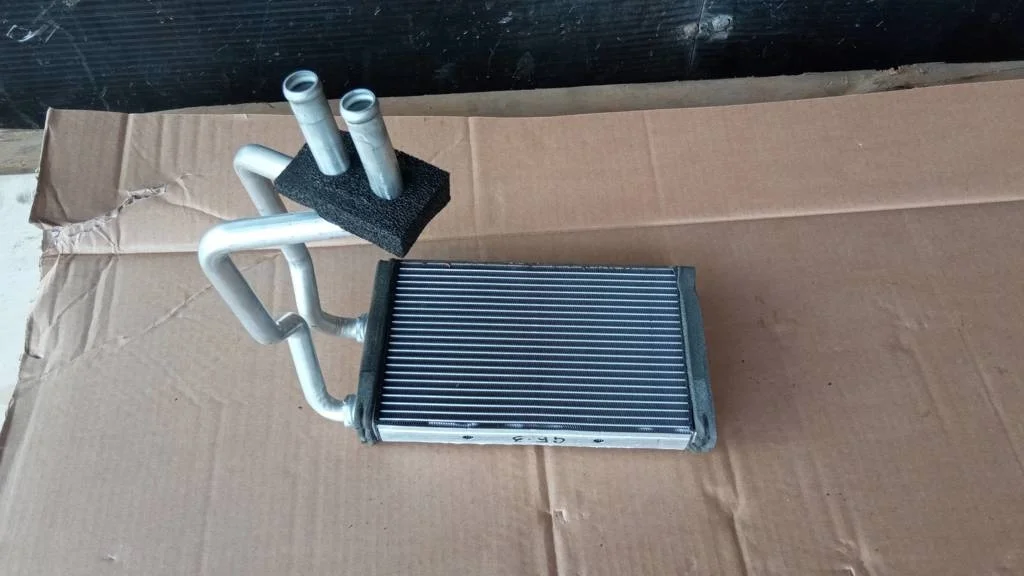 Б.у. радиатор печки MITSUBISHI OUTLANDER GF3W MITSUBISHI OUTLANDER GF3W