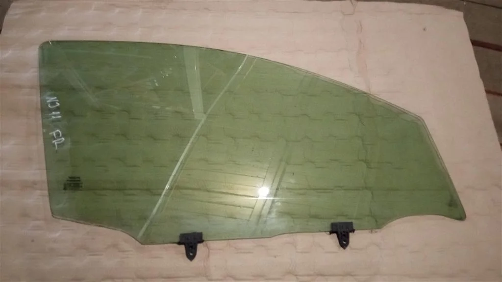 Б.у. стекло двери NISSAN QASHQAI J10 NISSAN QASHQAI J10