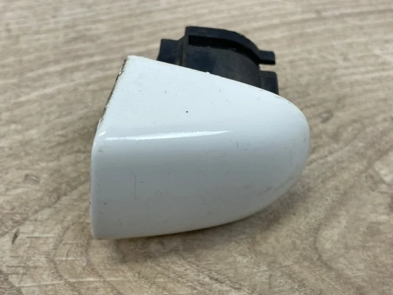 Заглушка ручки замка двери Audi Q7 2006-2010 4L