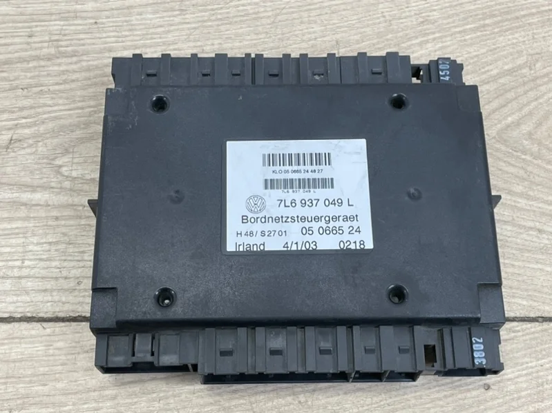 Блок управления бортовой сети VW Touareg 2003-2007 7L