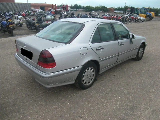 Продажа Mercedes-Benz C class 2.2 (150Hp) (111.961) RWD AT по запчастям