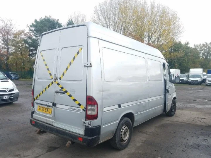 Продажа Mercedes-Benz Sprinter 2.2D (109Hp) (611.981) RWD MT по запчастям