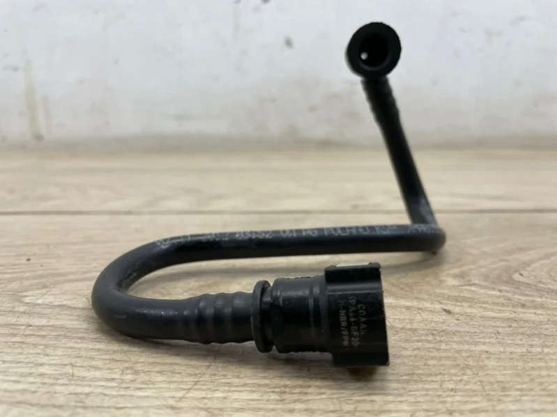 Трубка вакуумная VW Touareg 2 2010-2018 7P