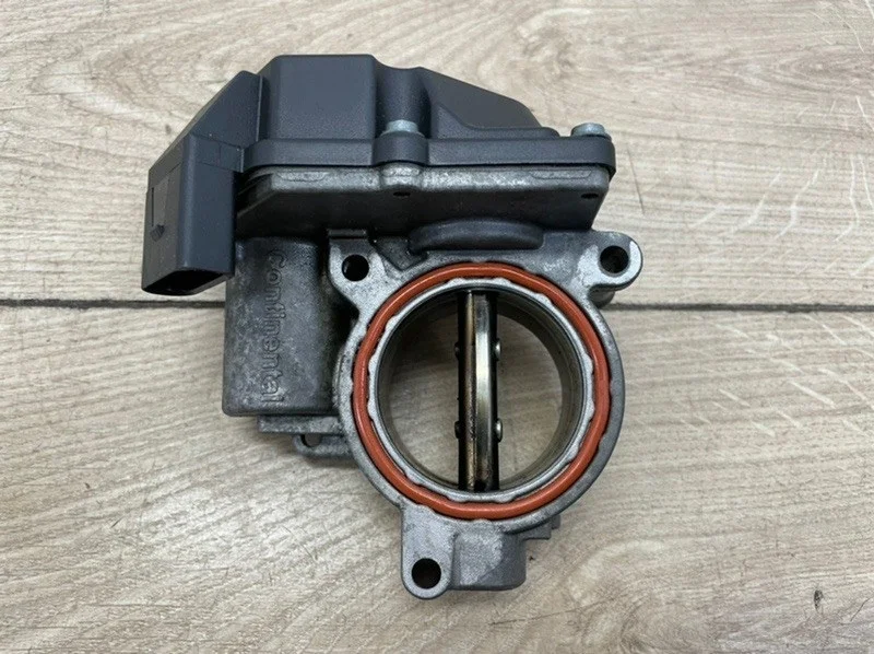 Блок дроссельной заслонки VW Touareg 2 2010-2018 7P