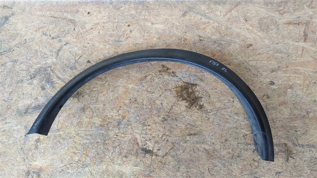 Б.у. расширитель крыла NISSAN JUKE F15E NISSAN JUKE F15E