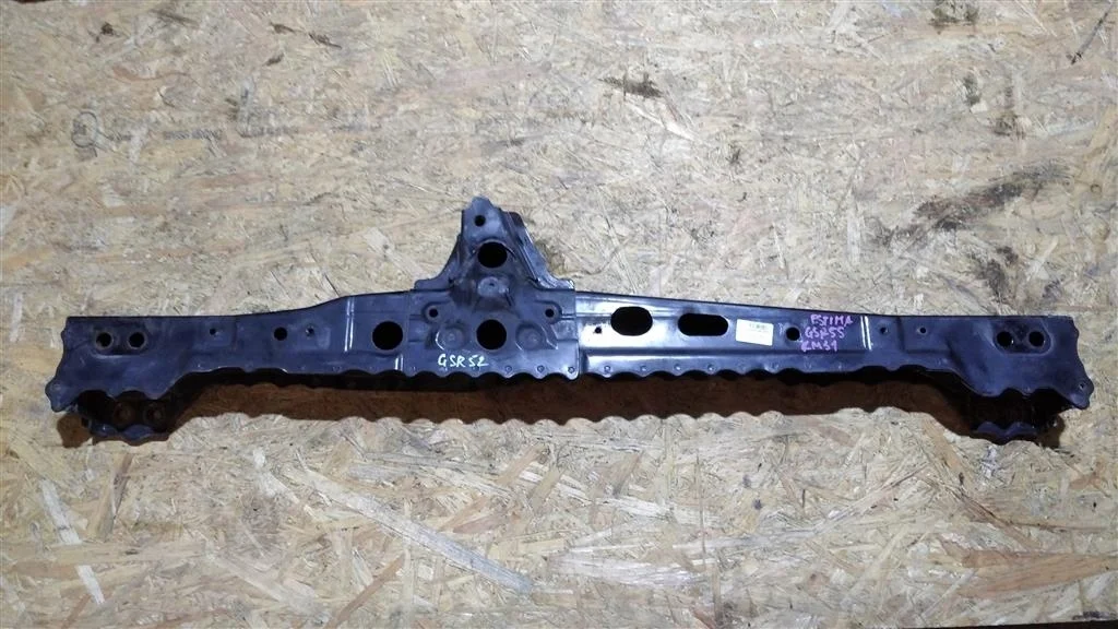 Б.у. балка поперечная TOYOTA ESTIMA GSR50 TOYOTA ESTIMA GSR50