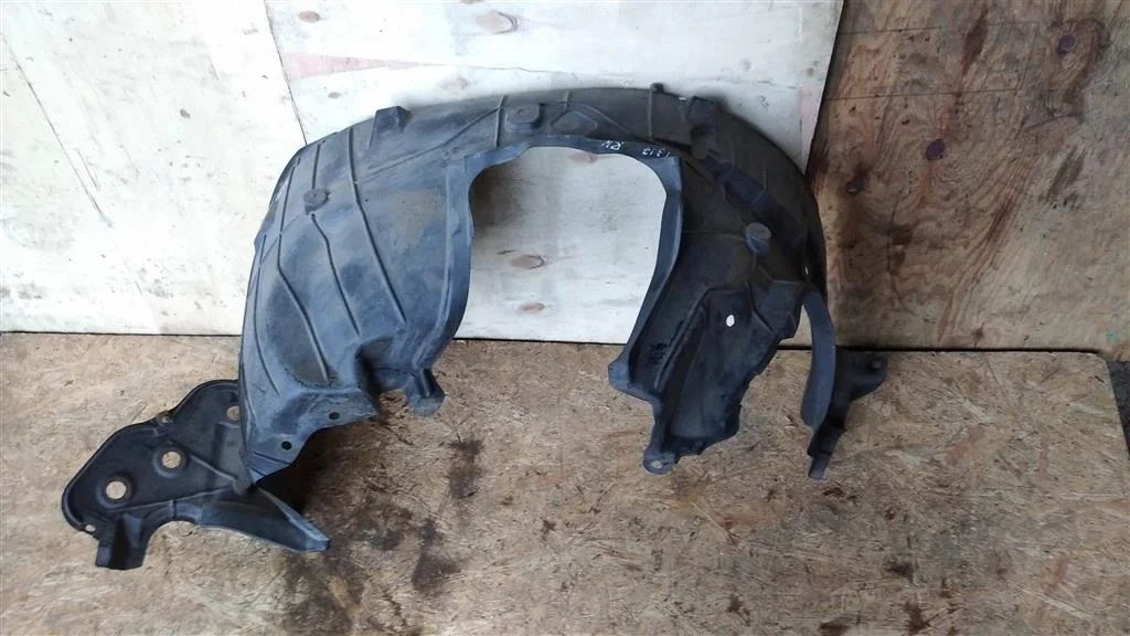 Б.у. подкрылок NISSAN X-TRAIL T31 NISSAN X-TRAIL T31